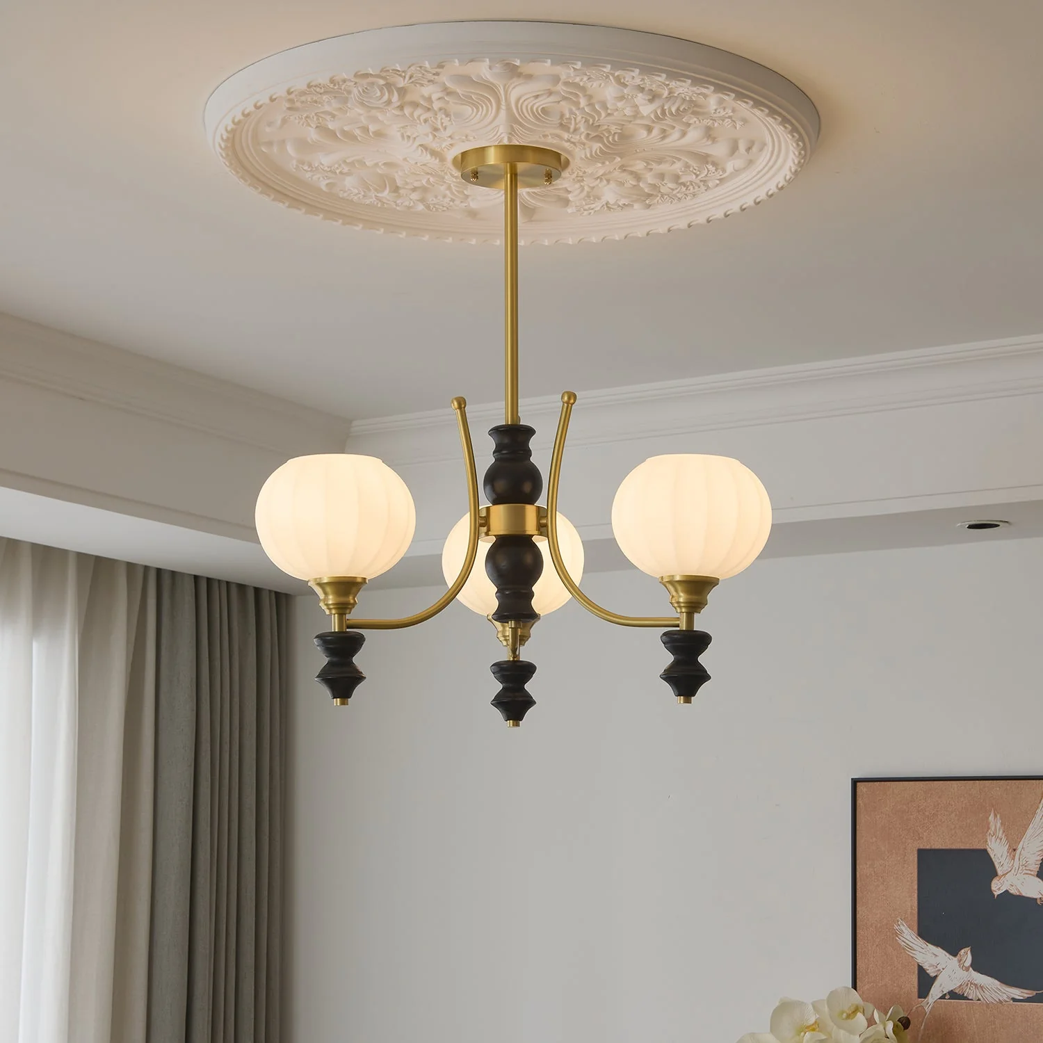 Zavenen Traditional Elegance Vintage Brass Wood Chandelier - Image 19