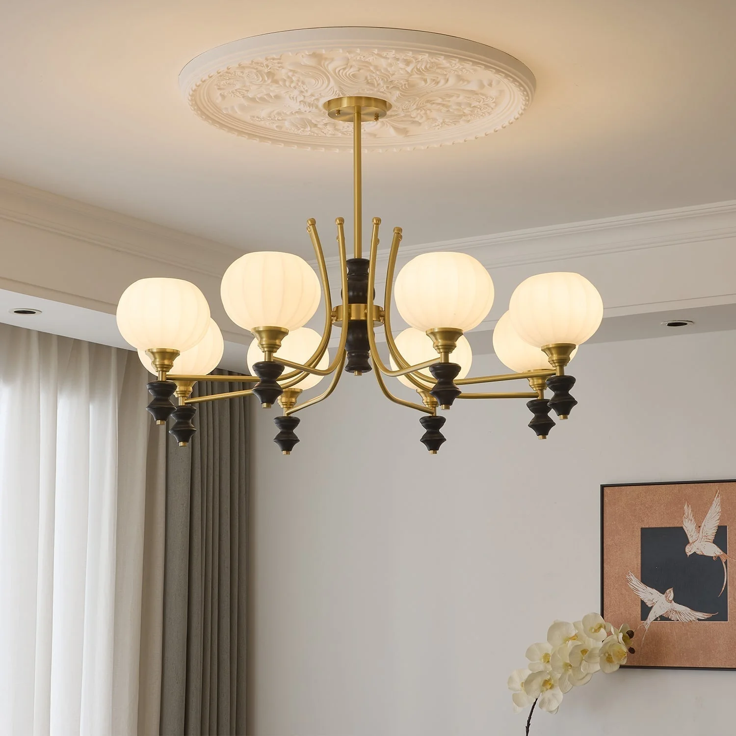 Zavenen Traditional Elegance Vintage Brass Wood Chandelier - Image 4