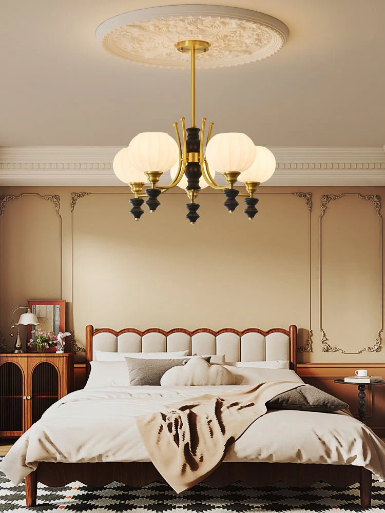 Zavenen Traditional Elegance Vintage Brass Wood Chandelier - Image 9