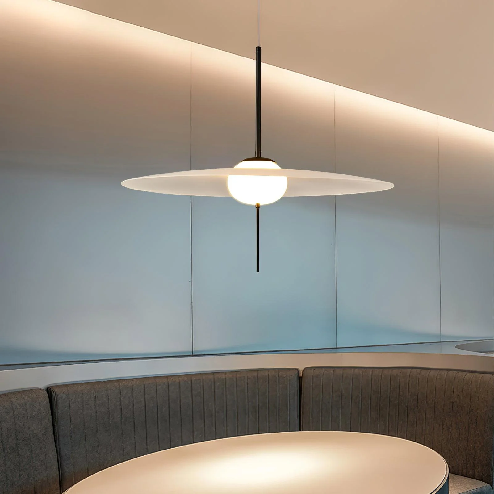 Zelara Classic Industrial Pendant Lamp - Image 4