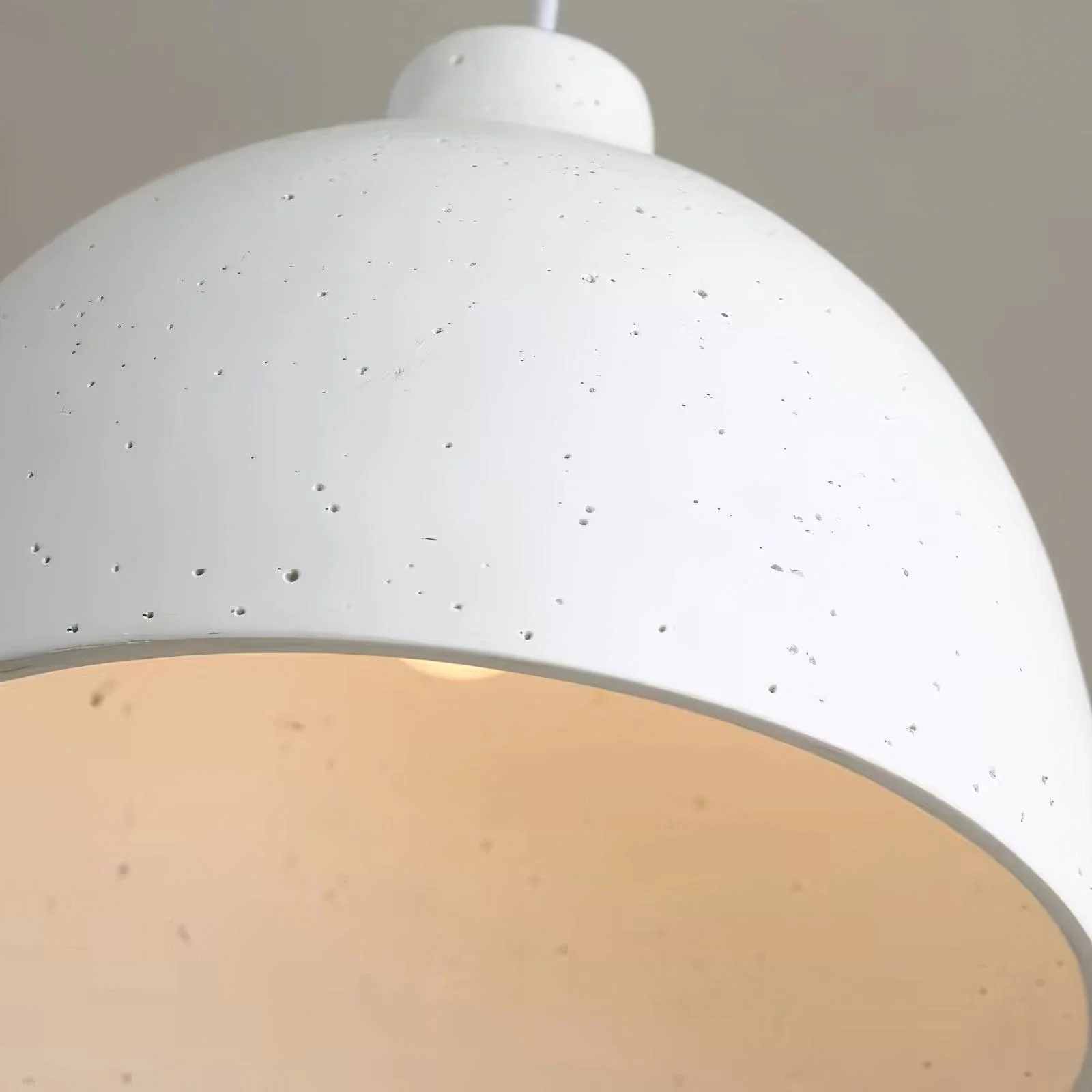 Zelora Resin Classic Pendant Lamp - Image 2