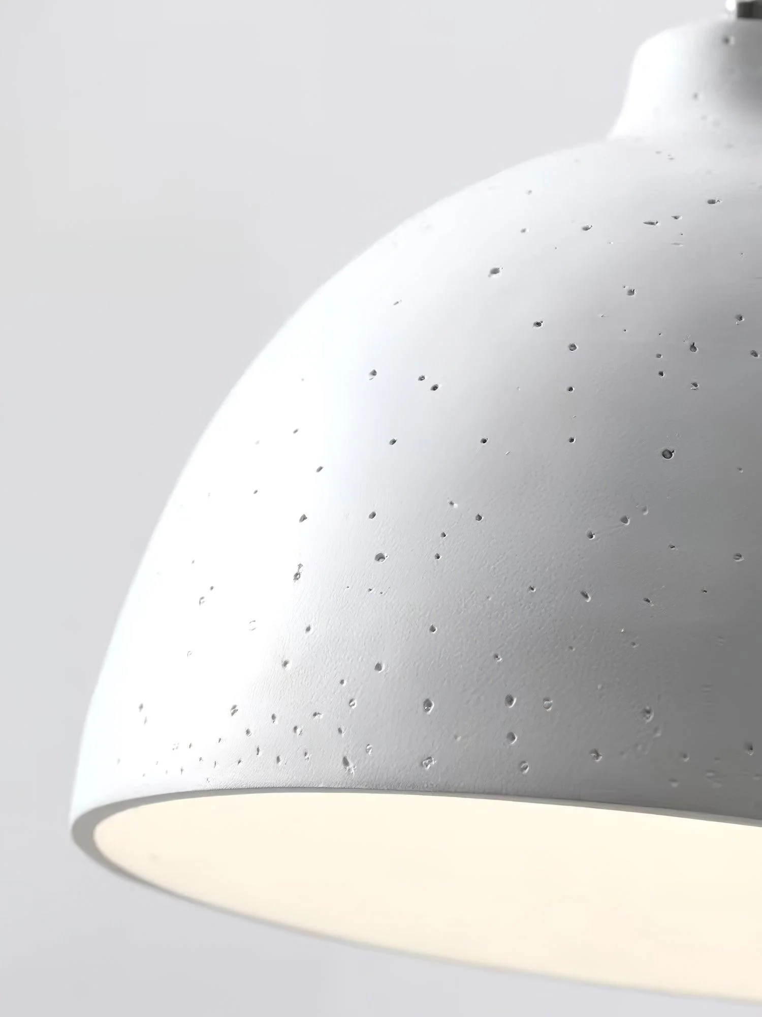 Zelora Resin Classic Pendant Lamp - Image 3
