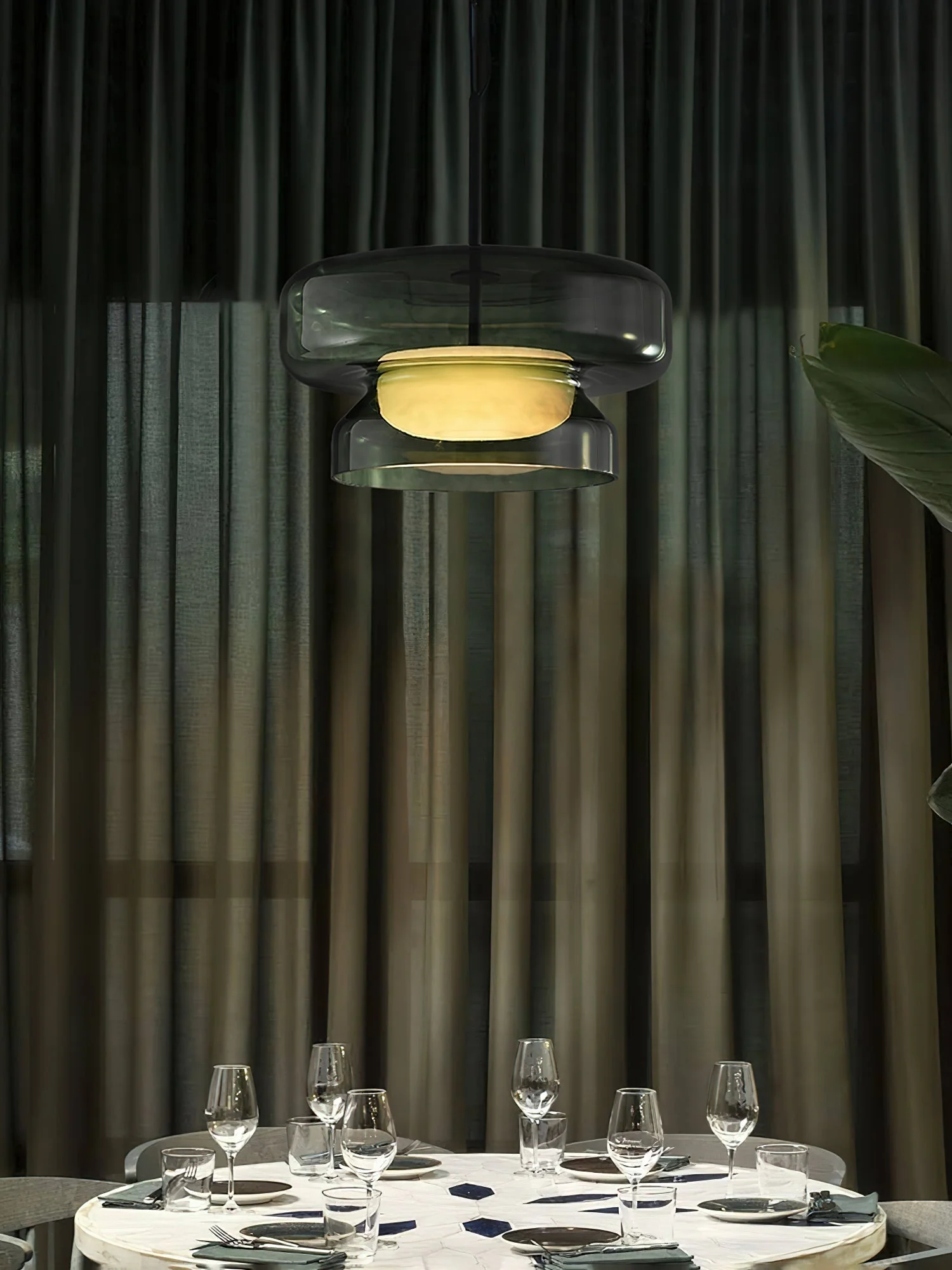 Zerithce Glass Modern Minimalist Pendant Lamp - Image 25