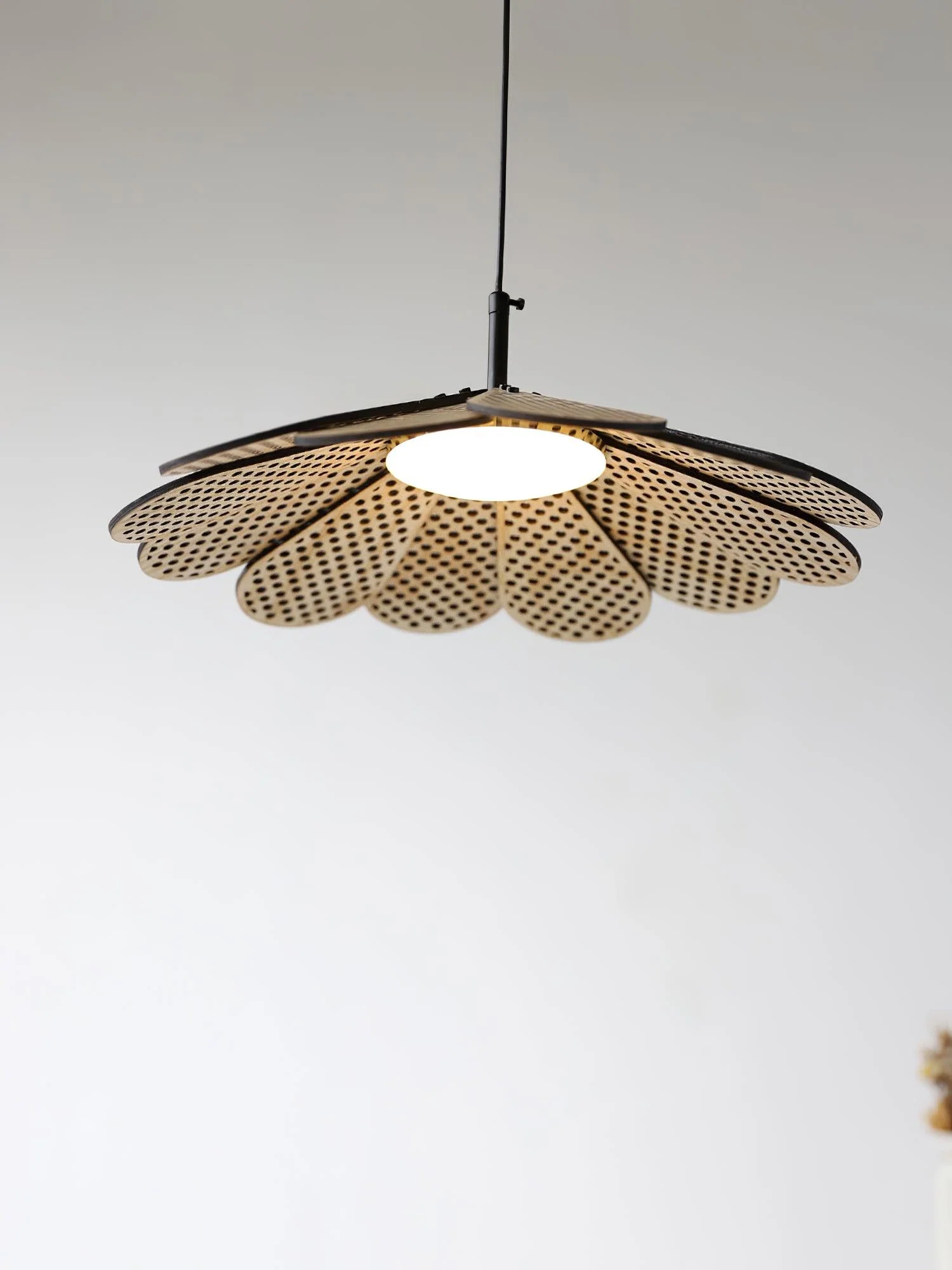 Zevarus Nordic Art Wabi-Sabi Wood Pendant Light - Image 13