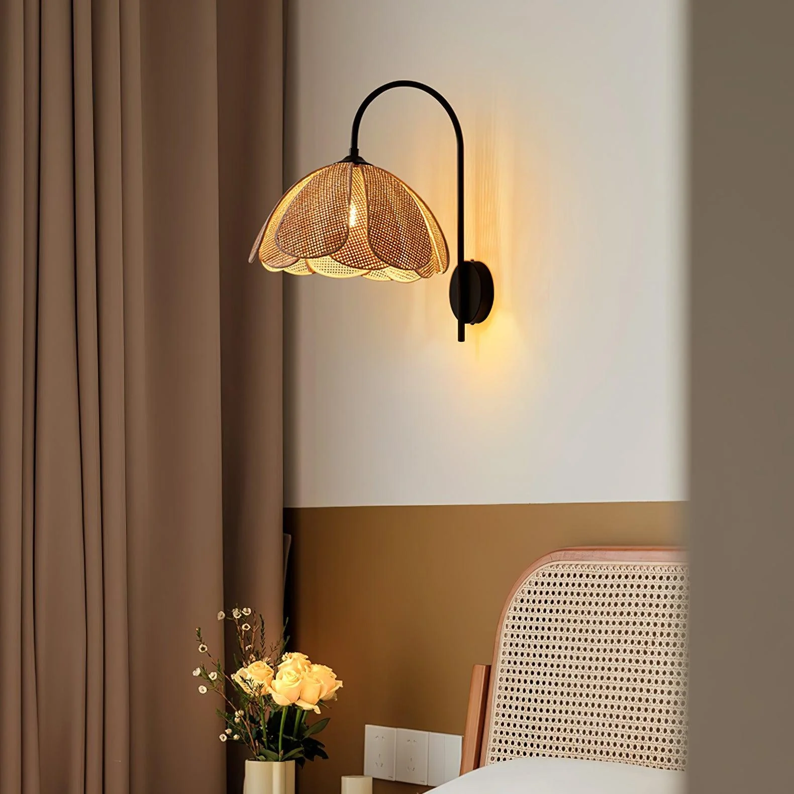 Zevelia Elegance Natural Petal Rattan Wall Lamp - Image 21