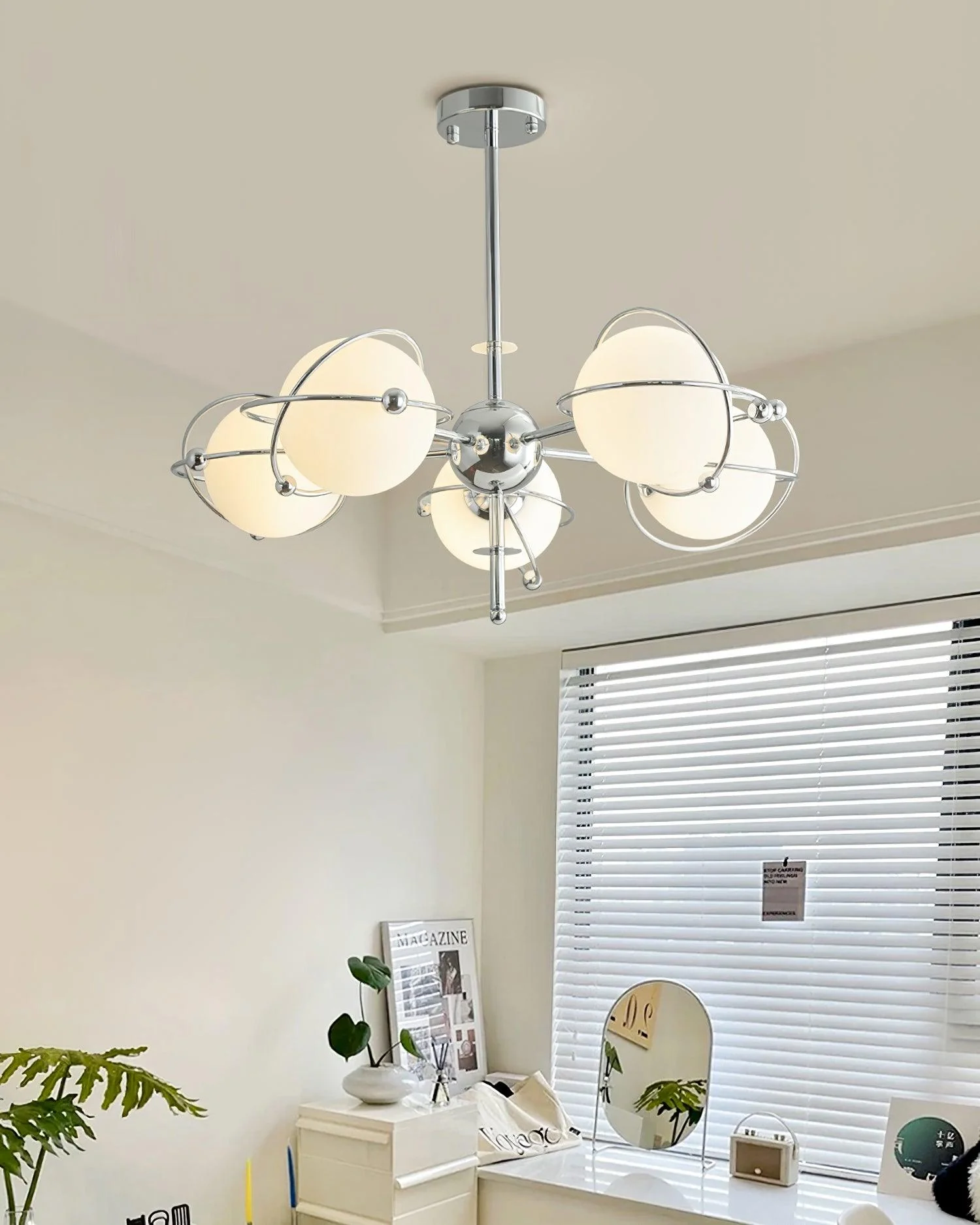 Zomarion Premium Nordic Art Glass Chandelier - Image 10