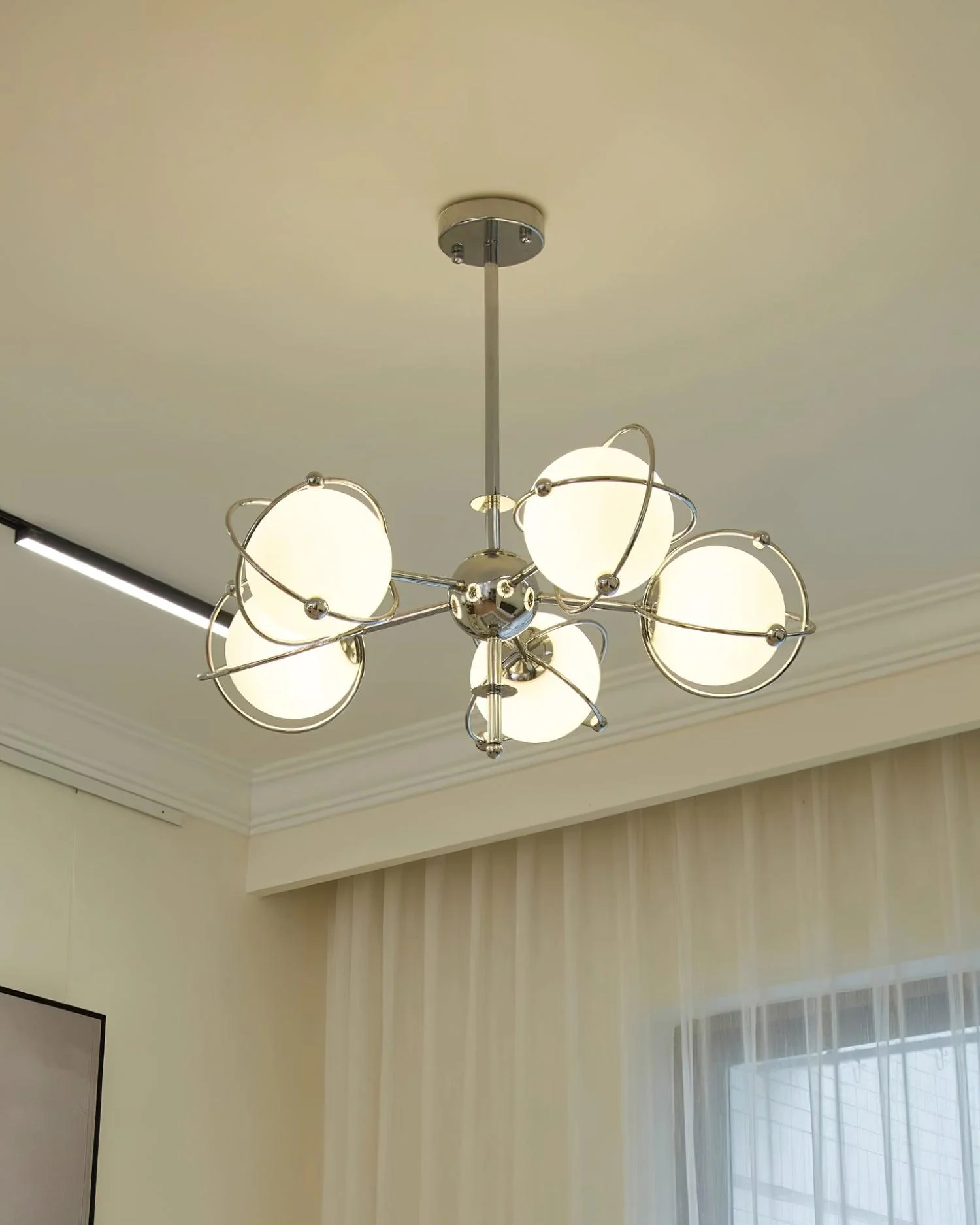 Zomarion Premium Nordic Art Glass Chandelier - Image 20