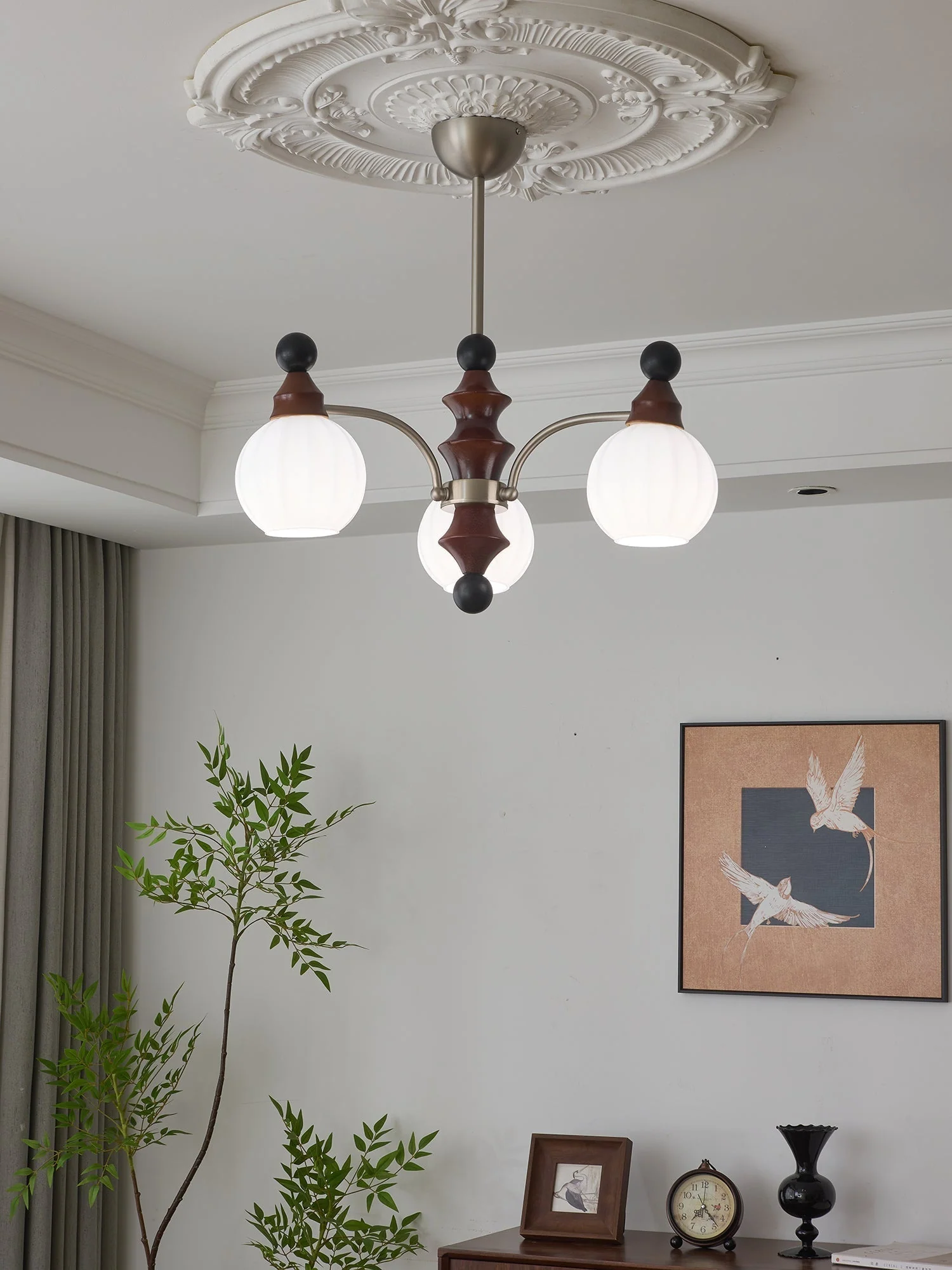 Zosilara Traditional Elegance Wood Chandelier - Image 2