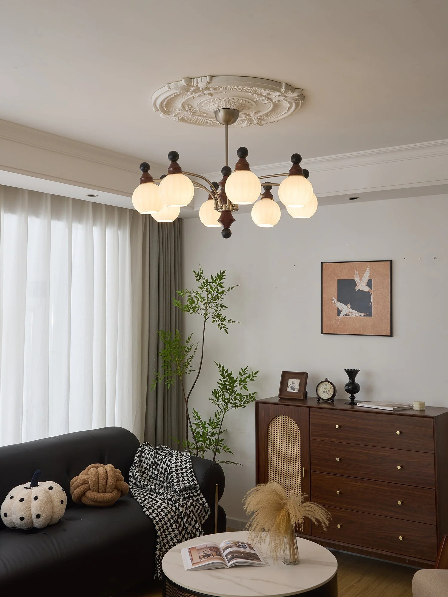 Zosilara Traditional Elegance Wood Chandelier - Image 38