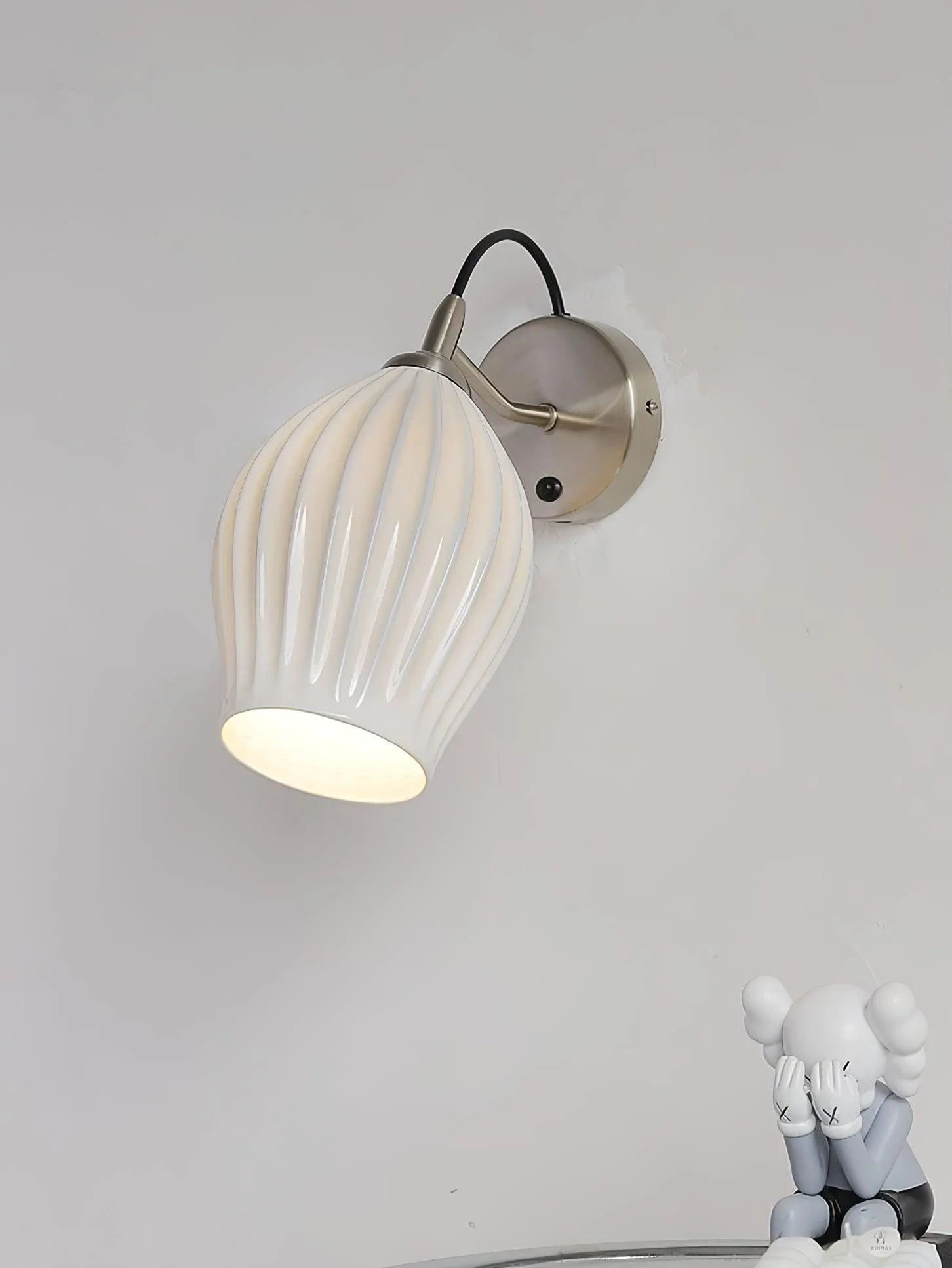 Zotalisra Modern Minimalist Ribbed Ceramic Wall light - Image 3