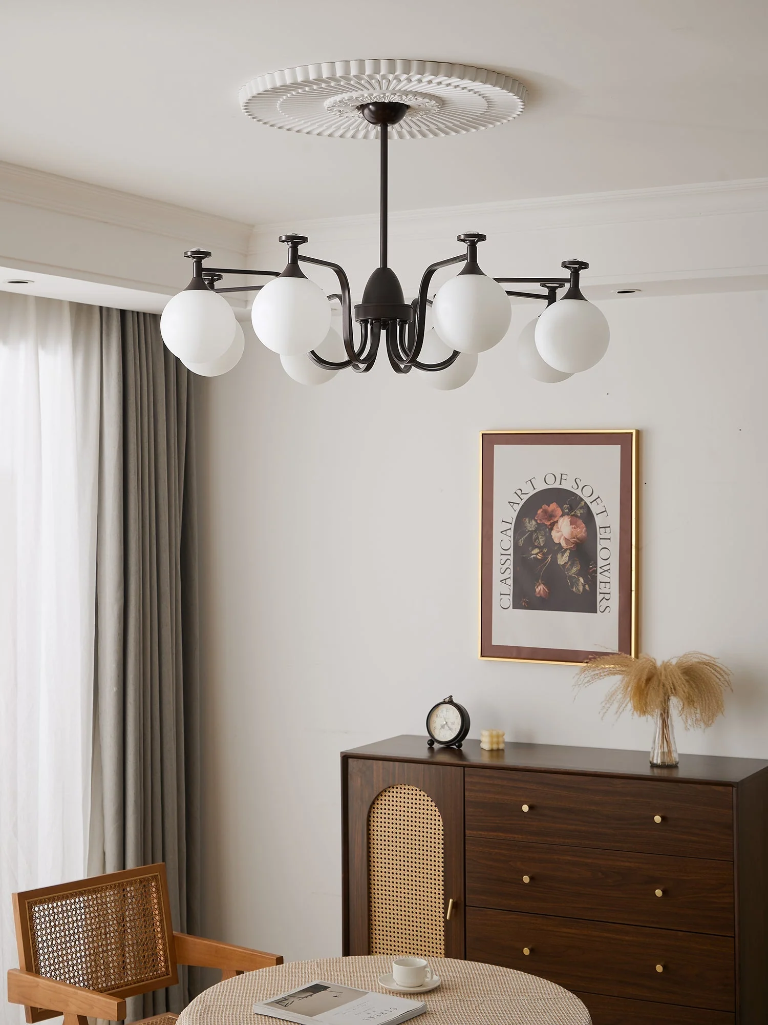 Zotheira Elegance Vintage Glass Chandelier - Image 15