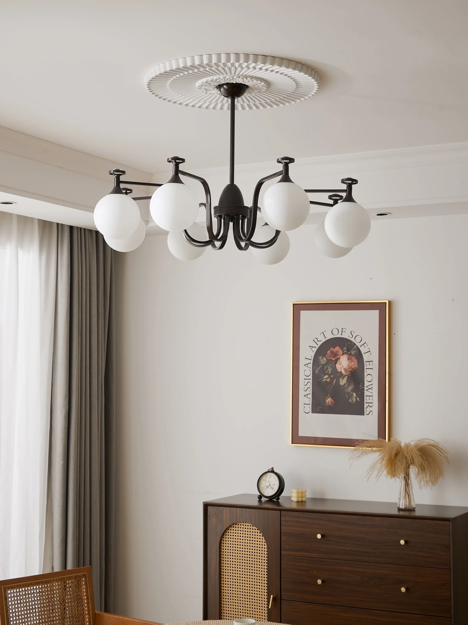 Zotheira Elegance Vintage Glass Chandelier - Image 9